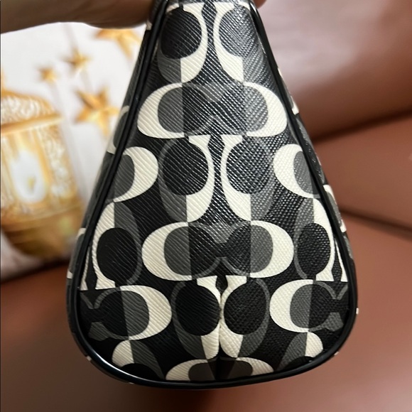 Coach Black and White and dark Olive  Signature Shoulder Bag - Picture 6 of 12